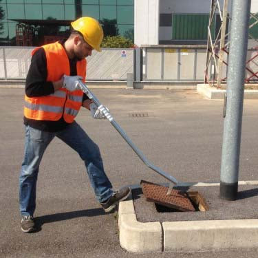 Italifters LB4 Schachtdeckelheber