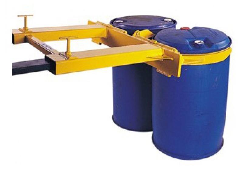 Gabelstapler und Kranfassgreifer 